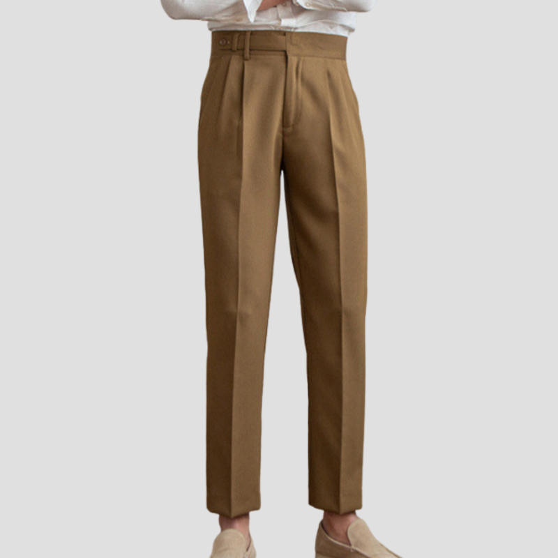 Herren Slim Fit Hose mit Bügelfalte in elegantem Anthrazit. Perfekt für Business & Freizeit. Klassisch & modern.