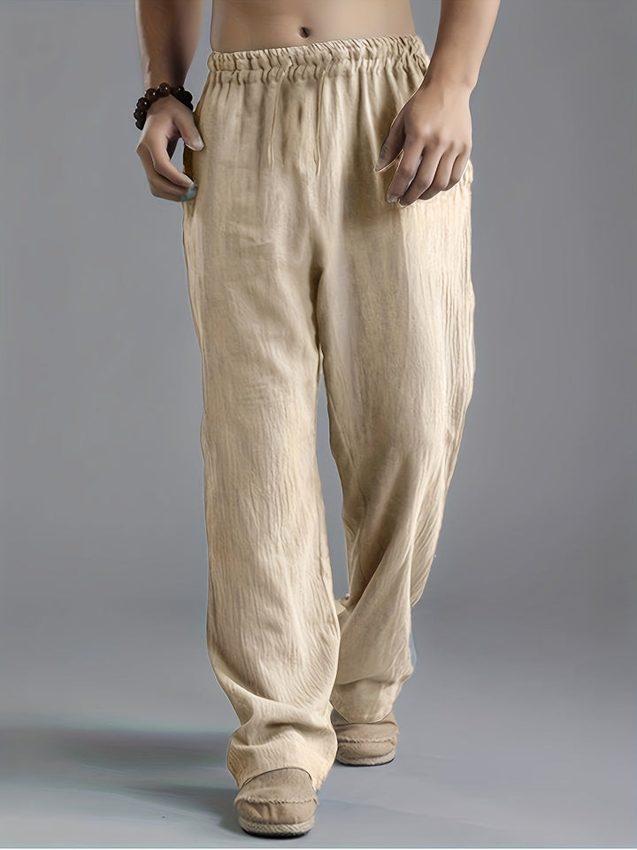 Nahaufnahme: Elastischer Bund der schwarzen Herren Sommerhose für optimalen Komfort & Passform.