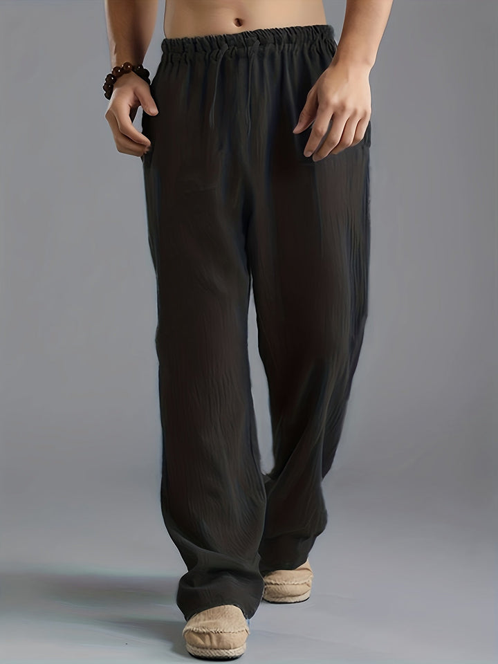 Schwarze Herren Sommerhose, leicht & bequem, mit elastischem Bund für Freizeit & jeden Anlass.