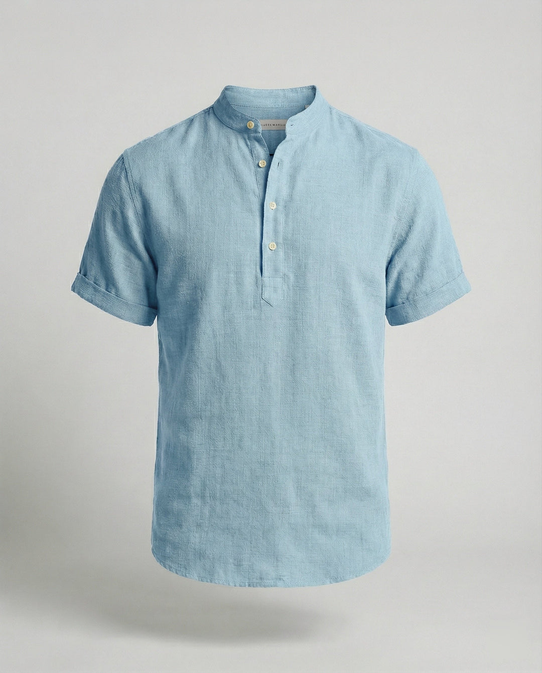 Pflegeleichtes Herren Poloshirt mit V-Ausschnitt, Kurzarm, perfekt für warme Sommertage & entspannten Look.