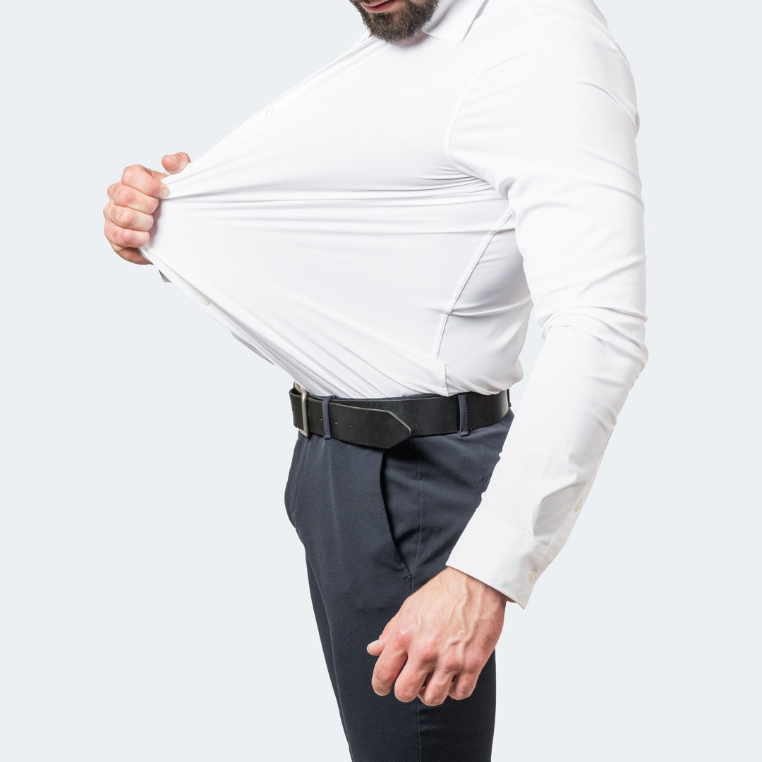 Elegantes Herren Langarmhemd mit Stretch, bügelfrei und atmungsaktiv für maximalen Komfort im Business & Alltag.