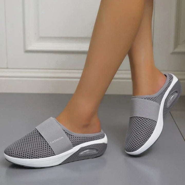 Atmungsaktives Obermaterial der OrthoAir Damen Luftkissen-Sneaker, sorgt für Komfort & Luftzirkulation.