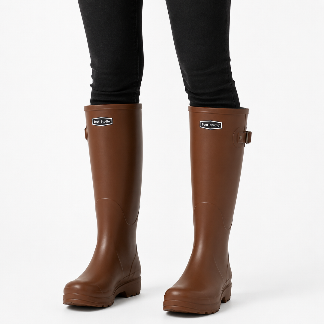 Eleganter Schaft der „Claudia“ Damen Regenstiefel, wasserdicht & schützt vor Nässe, modisches Design für Damenschuhe.