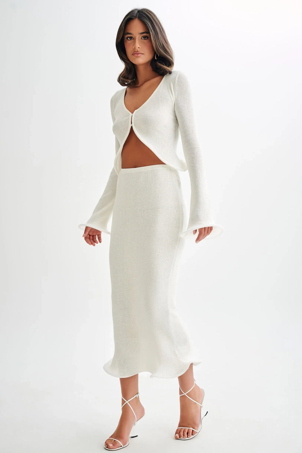 Modisches Damen Strickoberteil & Rock Set. Komfortabler Zweiteiler mit Rundhalsausschnitt für den Alltag.