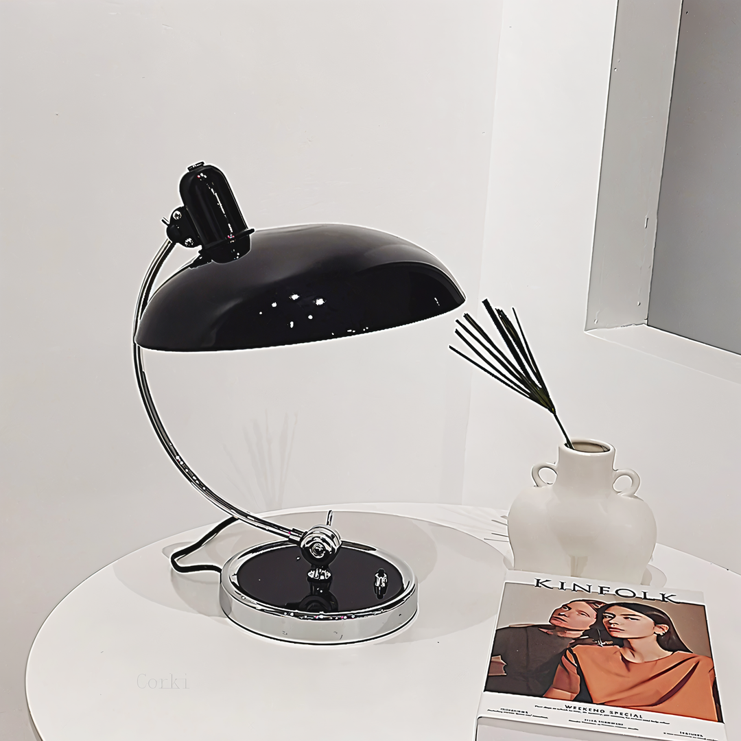 Funktionale Vintage Schreibtischlampe aus Metall, verstellbar, für Arbeitsplatz & Home Decor Beleuchtung.