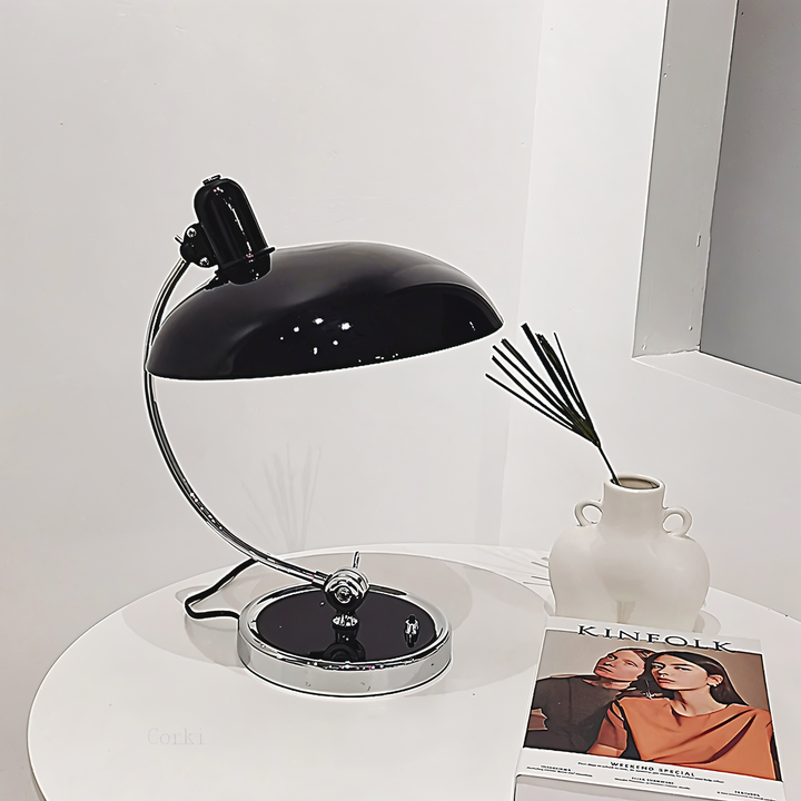 Funktionale Vintage Schreibtischlampe aus Metall, verstellbar, für Arbeitsplatz & Home Decor Beleuchtung.