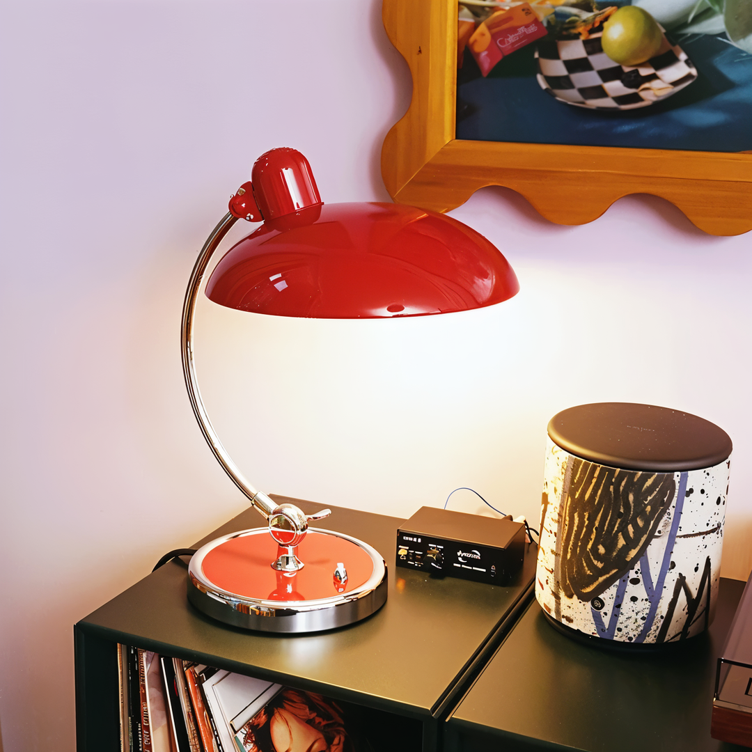 Klassische Vintage Tischleuchte aus Metall, verstellbar, E27 LED, stilvolle Beleuchtung für jedes Zimmer.