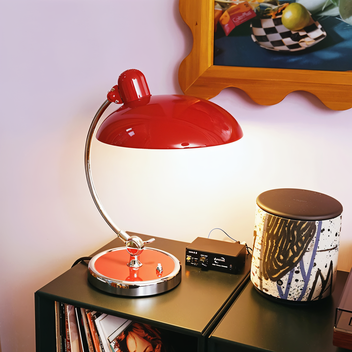 Klassische Vintage Tischleuchte aus Metall, verstellbar, E27 LED, stilvolle Beleuchtung für jedes Zimmer.