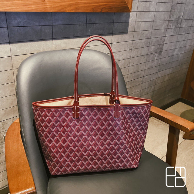 Elegante Büro-Handtasche für Damen; geräumig, stilvoll und praktisch für alle wichtigen Utensilien.