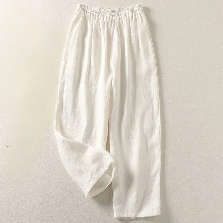 Angenehme Damen Hose mit Elastikbund und weitem Relaxed Fit Bein. Moderne Damenhose für entspannten Komfort.