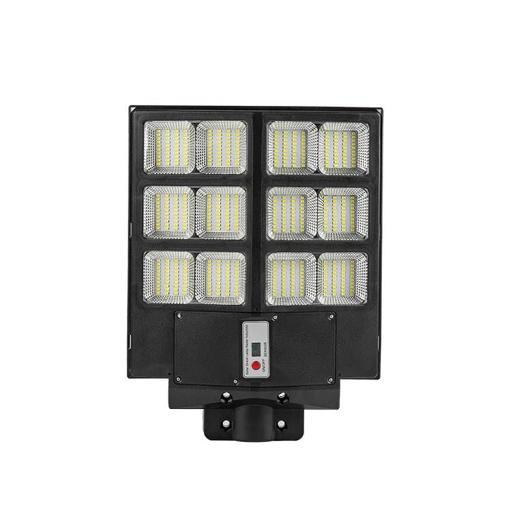Helle Solvion 600 Solar-Gartenleuchte, kabellos, energieeffizient, für starke Außenbeleuchtung.
