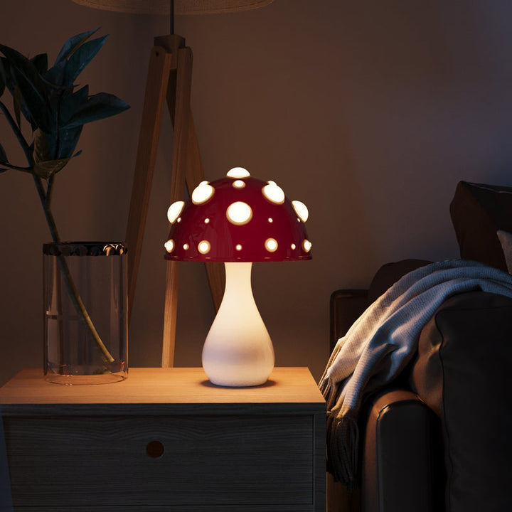 Stilvolle AuraLamp Pilzlampe für eine gemütliche Atmosphäre im Wohnzimmer. Kabellose LED-Tischlampe, dimmbar.
