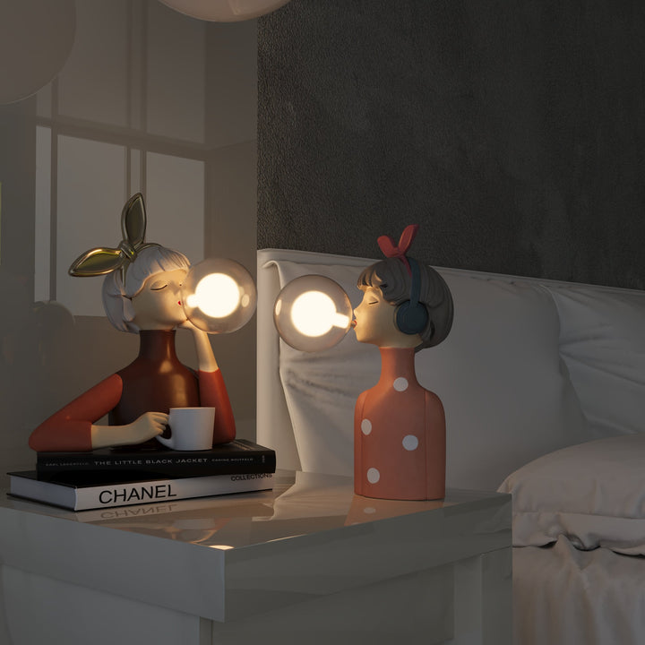 Elegante Handgemachte Tischlampe CraftGlow. Zeitloses Design aus Kunstharz & Glas als Geschenkidee.