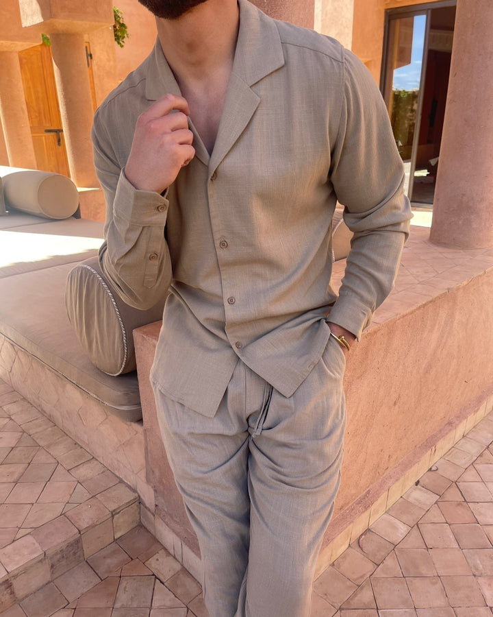 Elegantes Herren Leinen-Set: Atmungsaktiver Zweiteiler für Frühling, Freizeit und stilvollen Komfort.