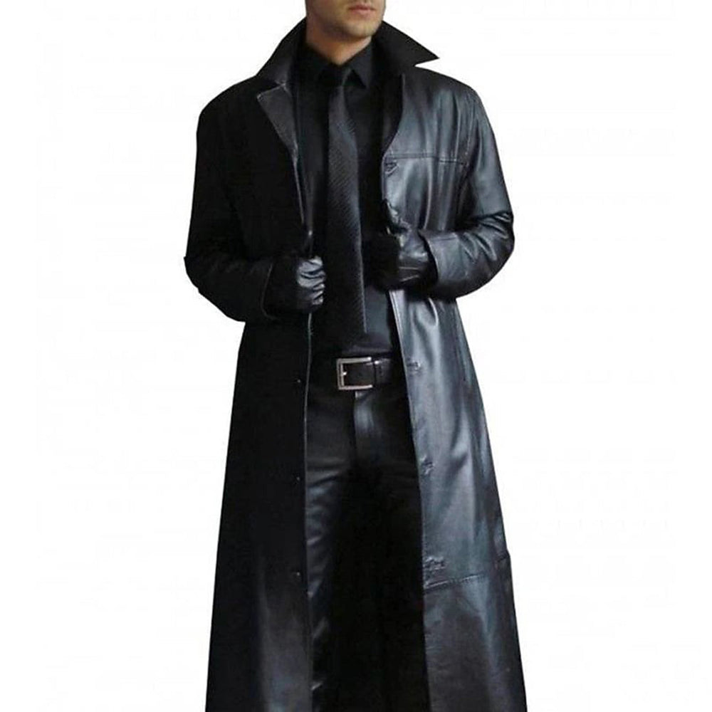 Hochwertiger dunkelblauer Herren Ledermantel mit feiner Textur. Klassischer Schnitt für stilvolle Eleganz.