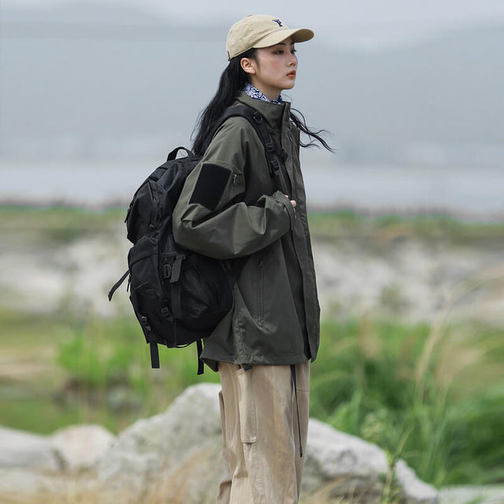 Damen Herbstjacke, wind- & wasserabweisend. Warme Outdoorjacke mit Kapuze, ideal für kühle Tage.