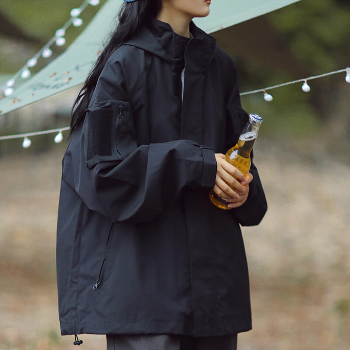 Damen Wind- & Wasserabweisende Outdoor Jacke, ideal für Sport & Freizeit. Robuster Schutz gegen Wind & Regen.