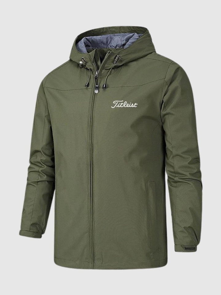 Sportliche Herren Übergangsjacke mit Kapuze, wasserdicht & winddicht, ideal für Wanderungen und Outdoor.