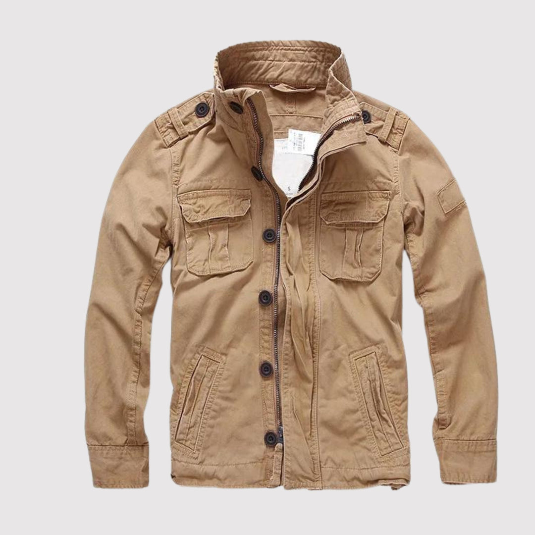 Trendige Herren Freizeitjacke im Retro-Jeans-Design. Perfekte Alltagskleidung für einen maskulinen Look.