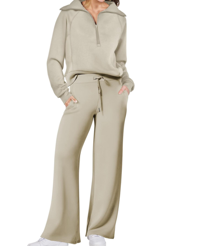 Damen Jogging Outfit Zweiteiler, weich & bequem. Ideal als Loungewear, Hausanzug für Sport & Freizeit.