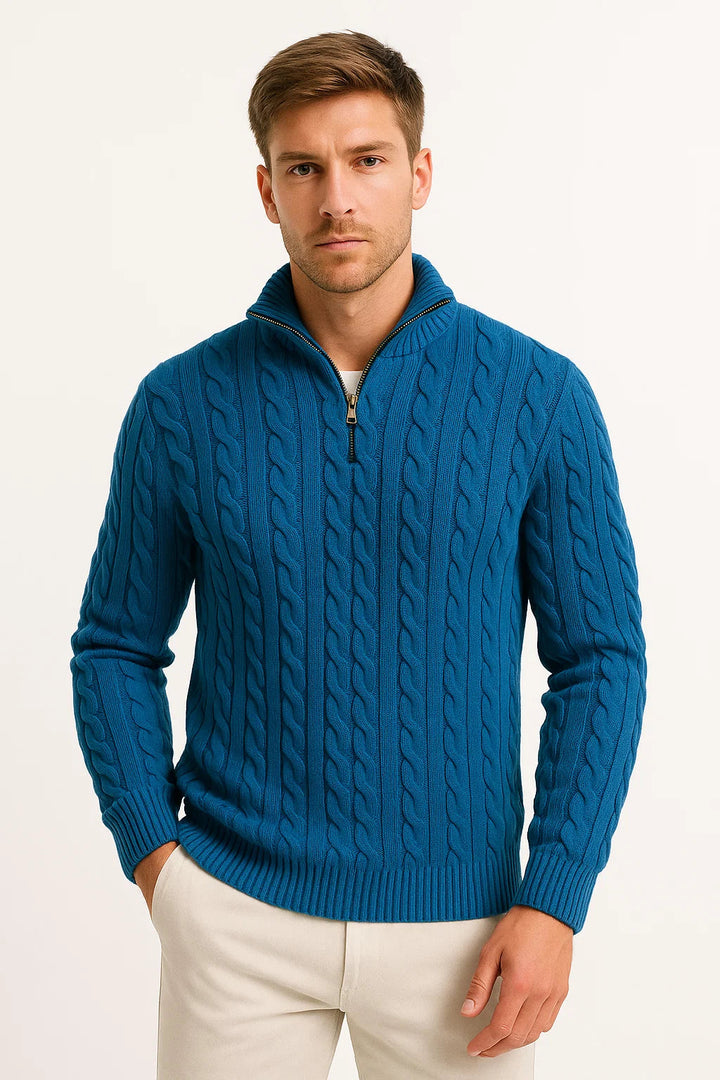Herren Strickpullover mit Zopfmuster für Frühling. Eleganter Reißverschluss-Kragen, bequemes Langarm-Oberteil.