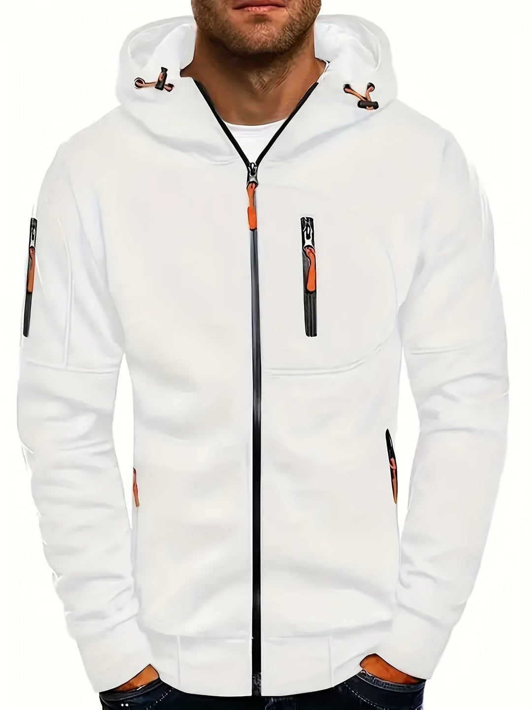 Sportlicher Herren Zip-Hoodie, getragen als Teil eines Casual Outfits. Moderner Kapuzenpullover für Männer.