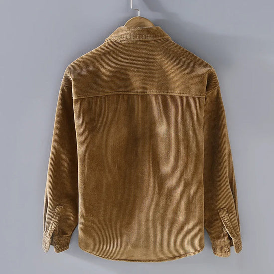 Vielseitige Herren-Cordjacke mit Knopfleiste, warm & casual für Outdoor & Alltag.