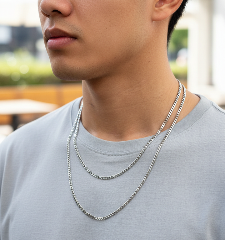 Klassische Herren Gliederkette, robust & zeitlos. Ideales Accessoire für elegante Männermode.