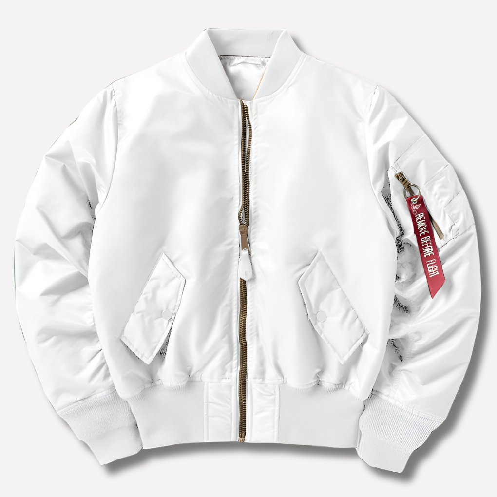 Vielseitige Bomberjacke, ideal für kühle Tage. Bietet Komfort und Stil in der Alltagsmode.