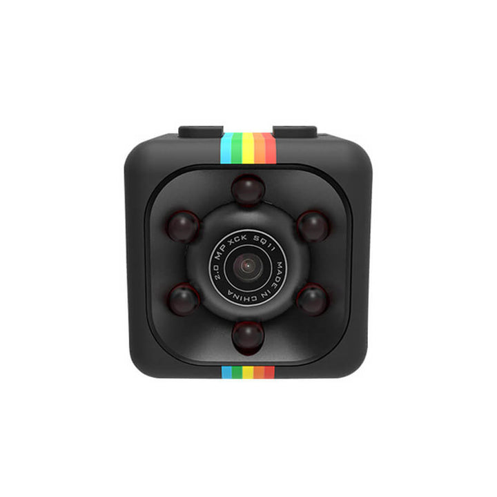 Die NightMini Full HD Überwachungskamera im Einsatz, sichert Ihr Zuhause diskret mit Nachtsichtfunktion.