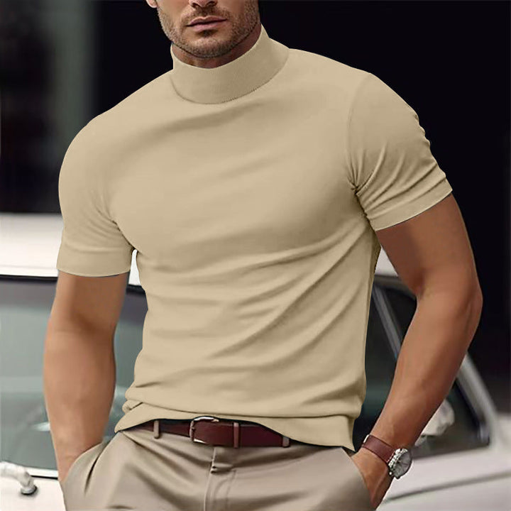 Komfortables Herren Kurzarm-Rollkragen-Shirt mit elegantem Schnitt, ein vielseitiges Kleidungsstück für jede Jahreszeit.