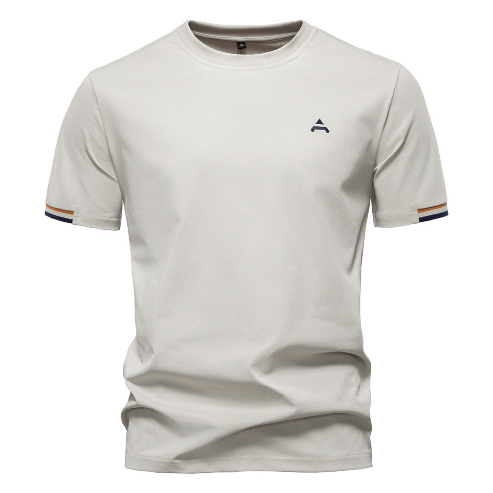 Sportliches Herren T-Shirt, Kurzarm, Rundhals, mit dezenter Logo-Stickerei. Ideal für Casual & Athleisure.