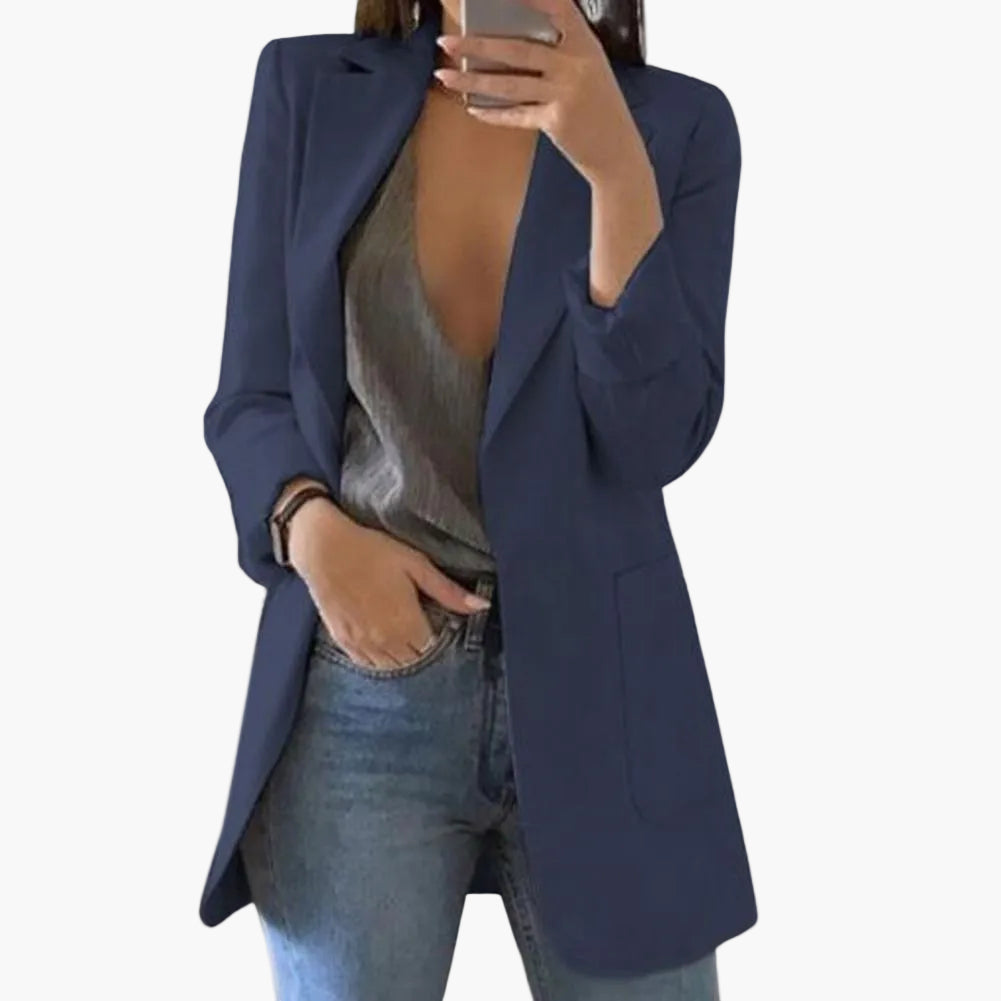 Eleganter Damen Blazer, lang geschnitten, auch in Übergröße, perfekt für stilvolle Business & Freizeit Mode.