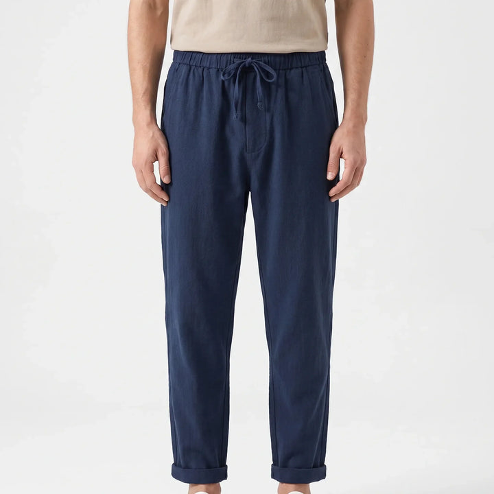 Stilvolle, leichte Herrenhose Curtis, atmungsaktiv und bequem, perfekt für Sommer, Urlaub und Freizeit.