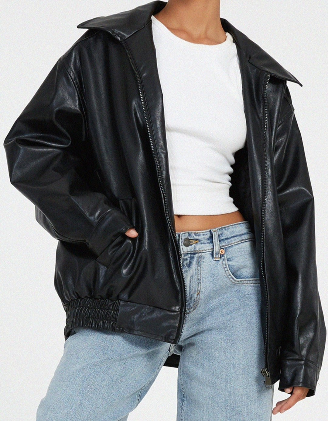 Chic & komfortabel: Damen Jacke im Biker-Stil, lockere Passform, Reißverschlussdetail. Für urbane Eleganz.
