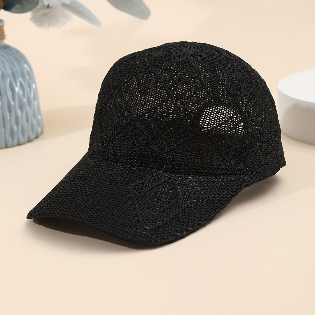 Stilvolle Damenkappe für den Sommer, gehäkeltes Design & verstellbar. Perfekt als leichte Schirmmütze für Freizeit.