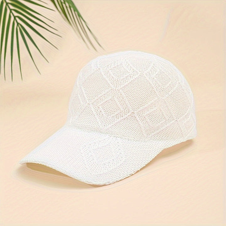 Verstellbare, atmungsaktive Damenkappe gehäkelt für den Sommer. Leichte Schirmmütze, ideal für Freizeit & Strand.