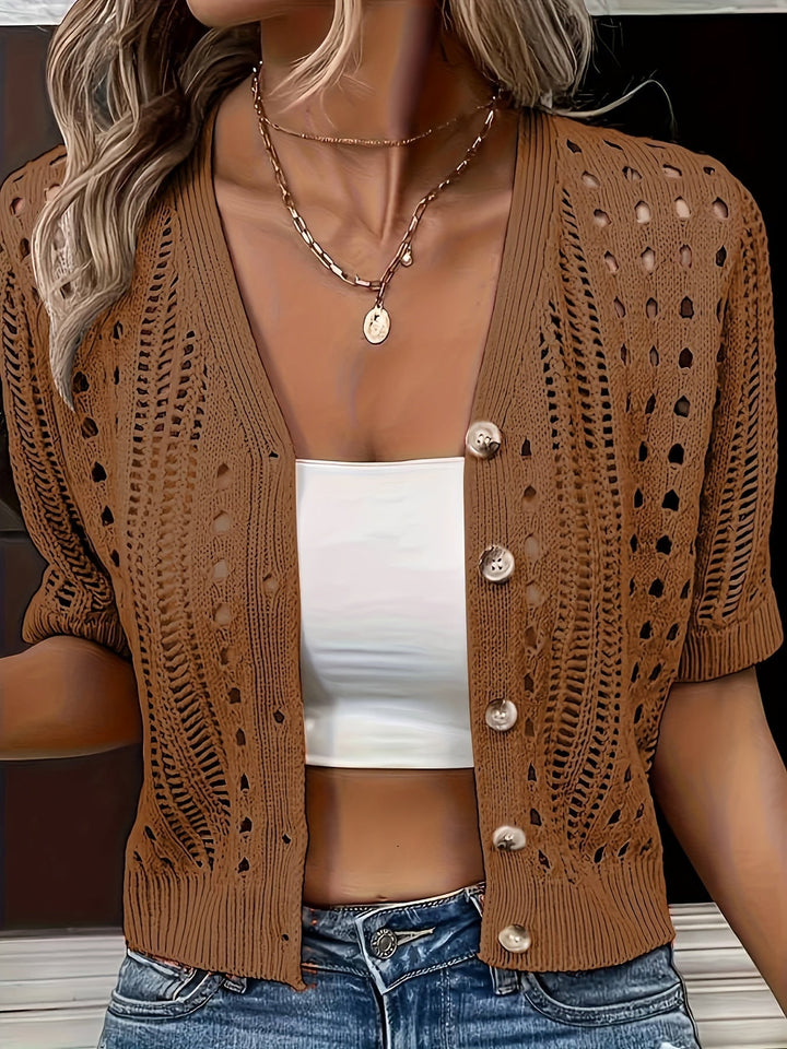 Zarte Damen Kurzarm Strickjacke, Ajourmuster & Häkel-Optik, leichter, kurzer Cardigan für feminine Looks.