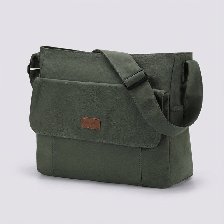 Unisex Laptoptasche Satchelix, leicht und robust, mit zahlreichen Fächern für optimale Organisation unterwegs, in Braun.