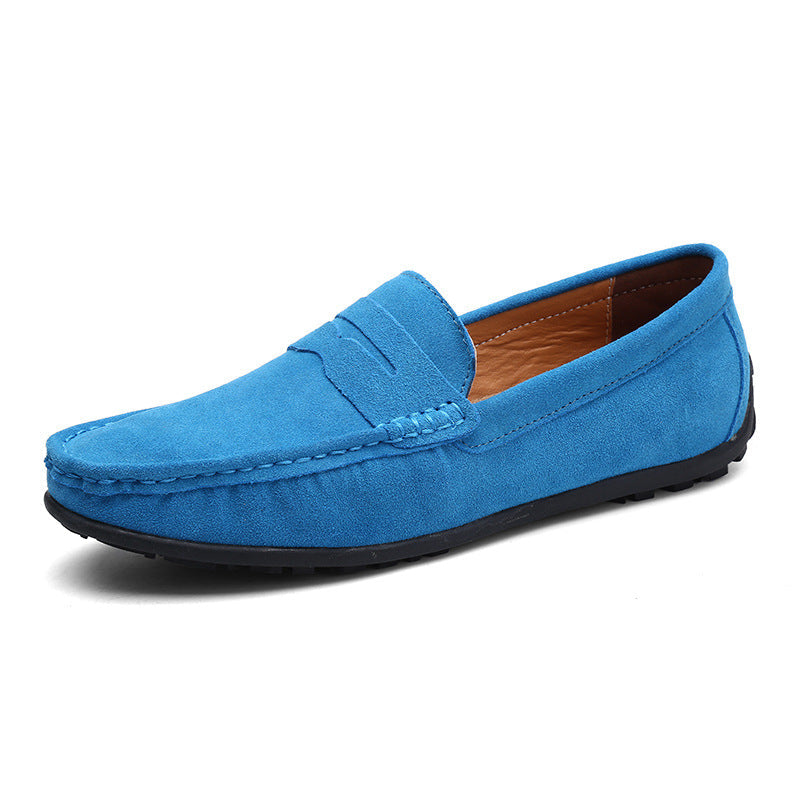 Klassischer Herren Loafer Slipper im Profil, hochwertiges Leder und zeitloses Design für vielseitige Outfits.