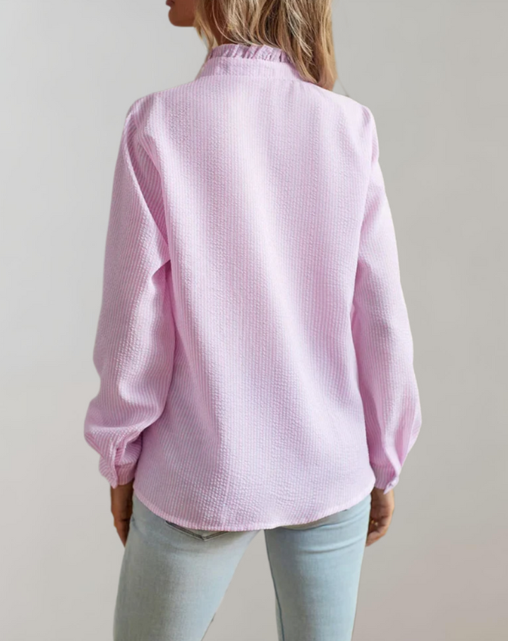 Elegantes Blusentop für Damen mit Rüschen, Stehkragen & langen Ärmeln, ideal für jeden Anlass.