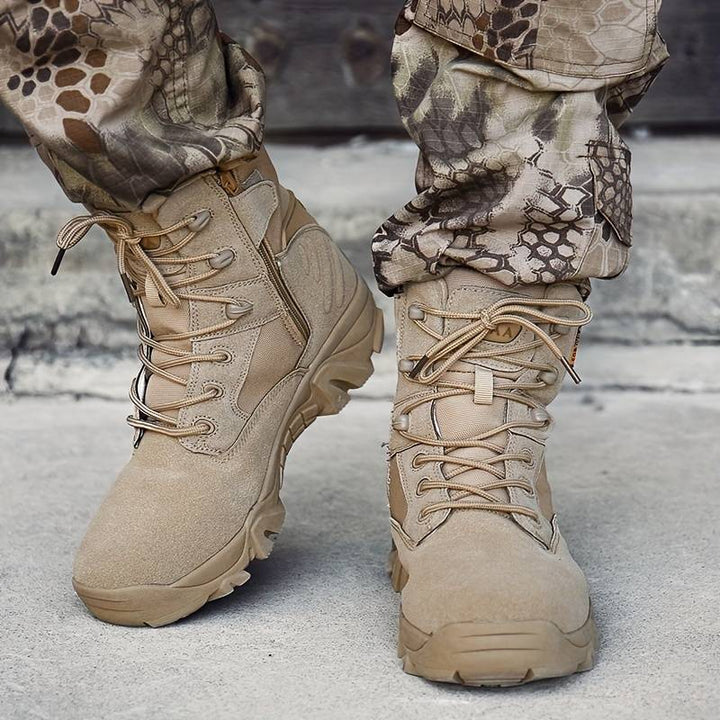 Robuste Herren Armeestiefel Schwarz mit Schnürung, ideal für sicheren Halt & stilvollen Outdoor-Auftritt.