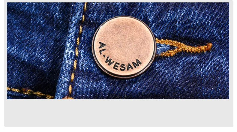 Bequeme Herren Stretchjeans mit geradem Bein. Eine Top-Wahl für entspannte Looks.