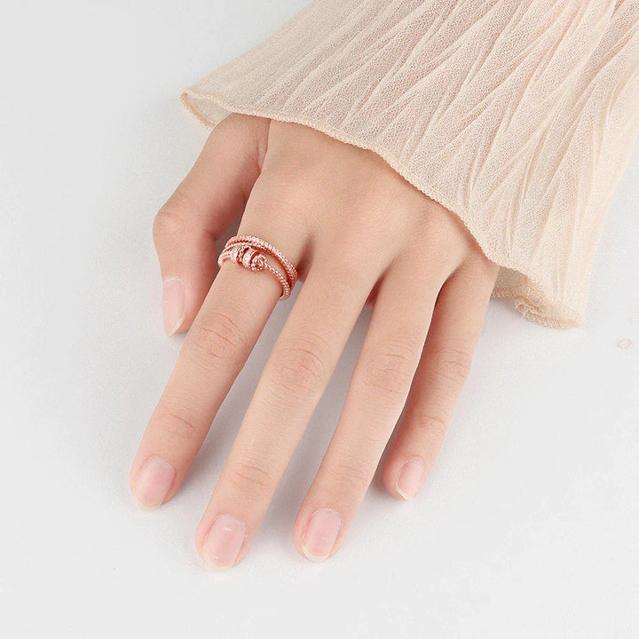Eleganter Anti-Stress Ring aus Zirkonium, perfekt als Achtsamkeits-Geschenk & zur Stressreduktion.