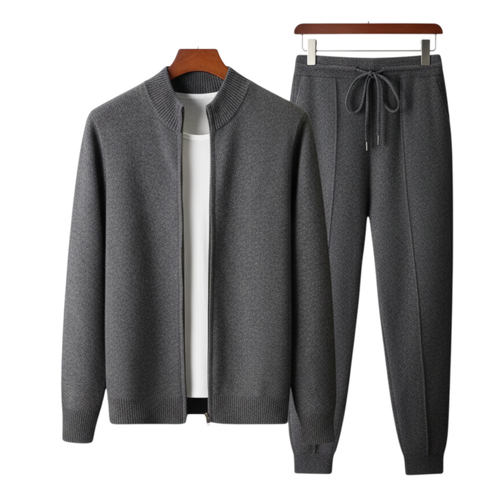 Moderner Herren Trainingsanzug mit Reißverschluss, perfekt für sportliche Aktivitäten oder stilvolle Loungewear.