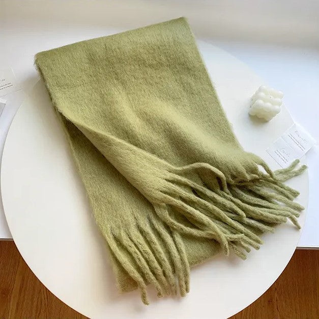Eleganter Winterschal für Damen, warm & weich, vielseitig kombinierbar.