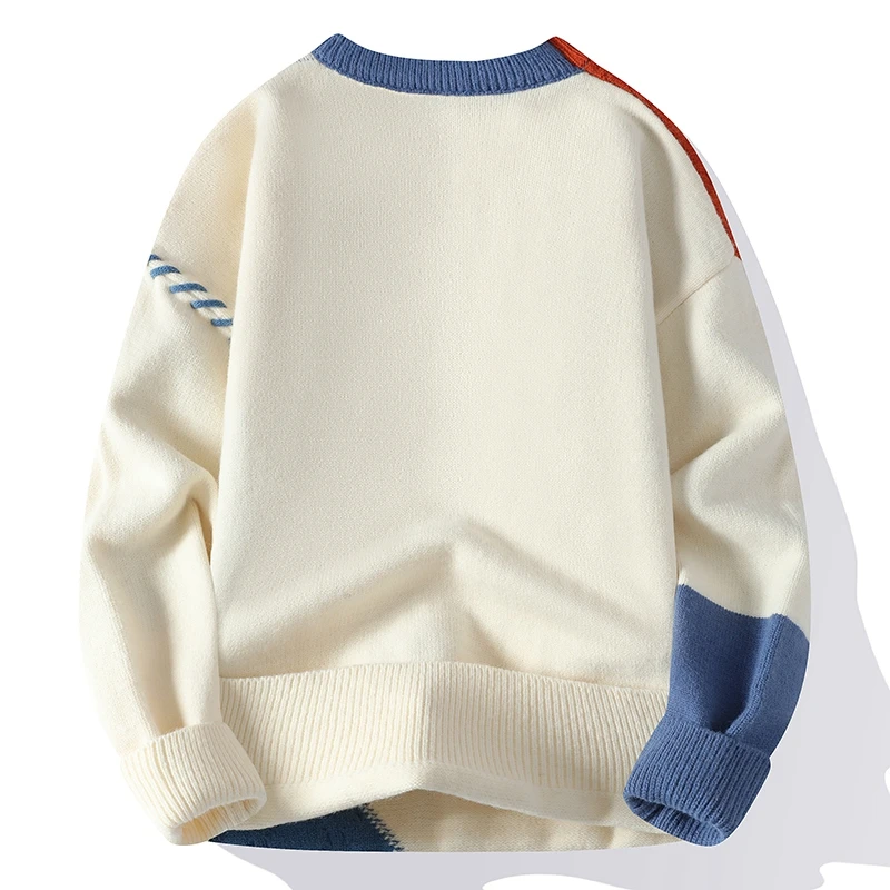 Detailansicht: Herren Strickpullover mit einzigartigem Patchwork-Zopfmuster & klassischem Rundhals.