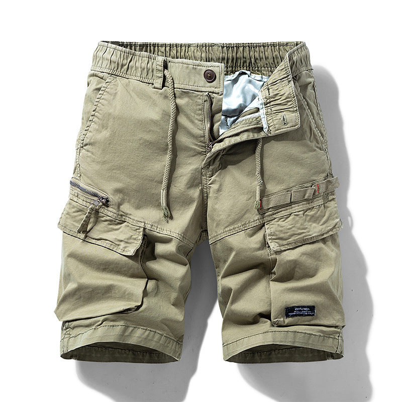 Robuste Herren Cargo Shorts mit verstellbarem Kordelzug-Bund und vielen Taschen für optimalen Outdoor-Komfort.