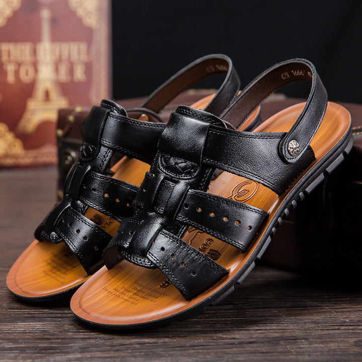 Schwarze Herren Outdoor-Sandalen, leicht & atmungsaktiv. Ideale Fisherman-Sandalen für Sommer und bequemen Gehkomfort.