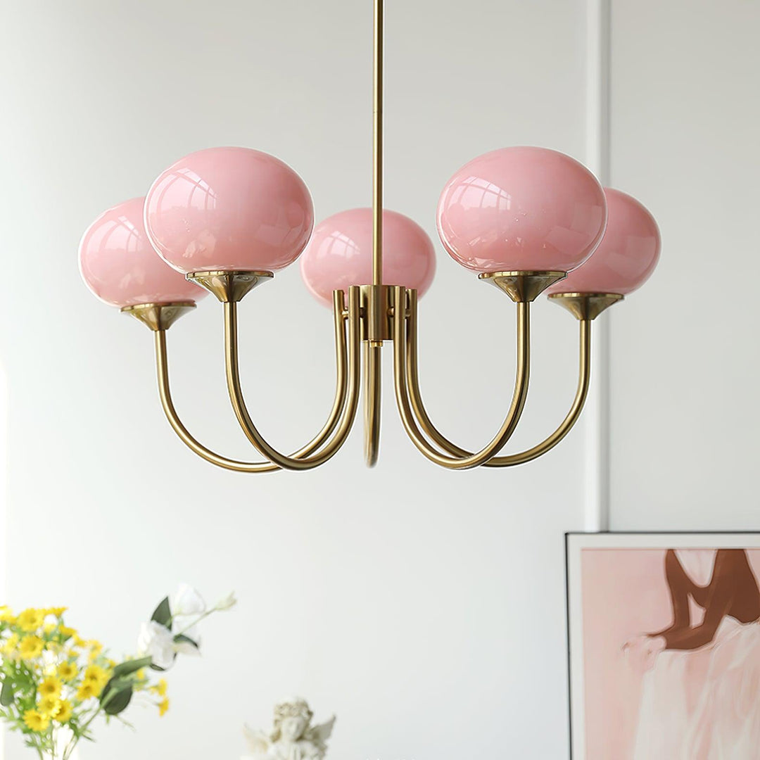 Exquisiter Kronleuchter aus Glas, moderne Deckenbeleuchtung.